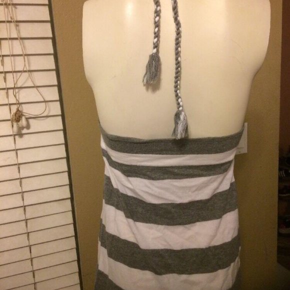 Gap Women’s Halter Style Tank Top - Picture 3 of 7